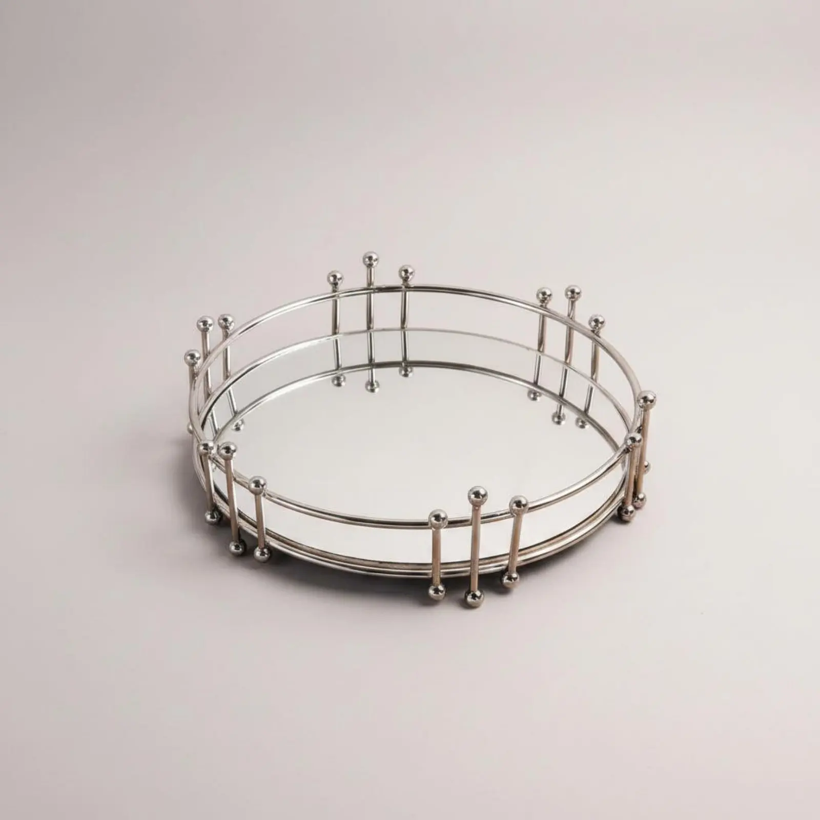 Bandeja de baño metal y espejo – minimalista y espaciosa para dormitorio - imagen 4