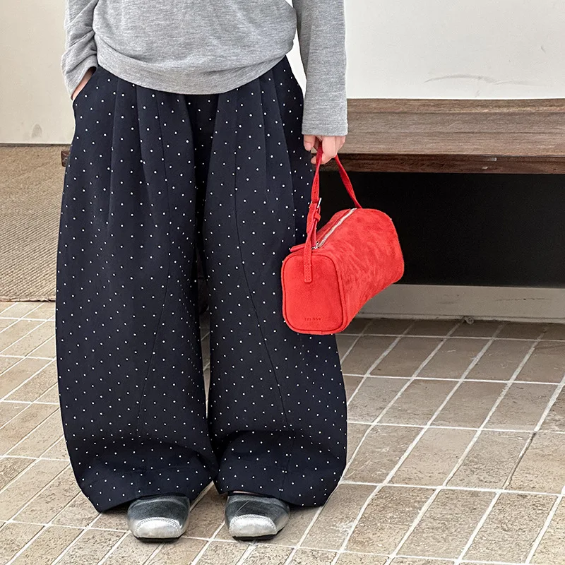 

Осенне-зимние штаны для маленьких девочек, корейские плиссированные детские свободные штаны в горошек для маленьких девочек, универсальные штаны со средней талией для маленьких девочек