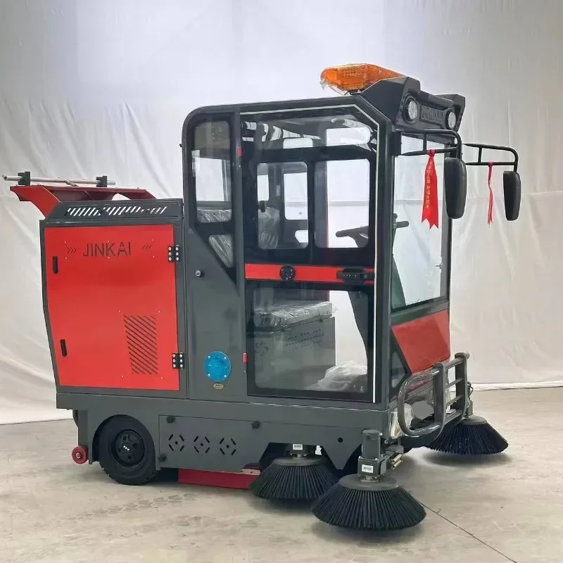 YG Large Ride On Floor Sweeper Machine Automatic Road Vacuum Cleaning Leaves Road Washing Floor Sweeper And Scrubber for Sale