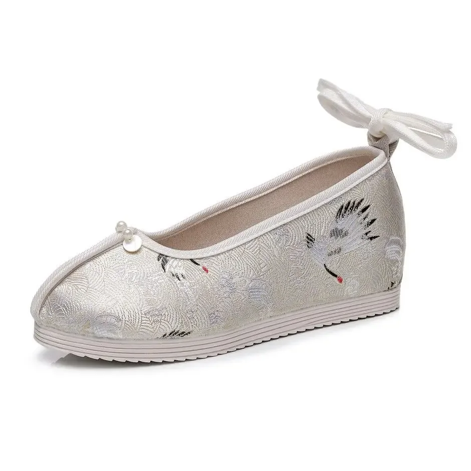 Zapatos de baile antiguos bordados Hanfu, zapatos Han para mejorar el verano, elemento de cabeza redonda, zapatos bordados con perlas
