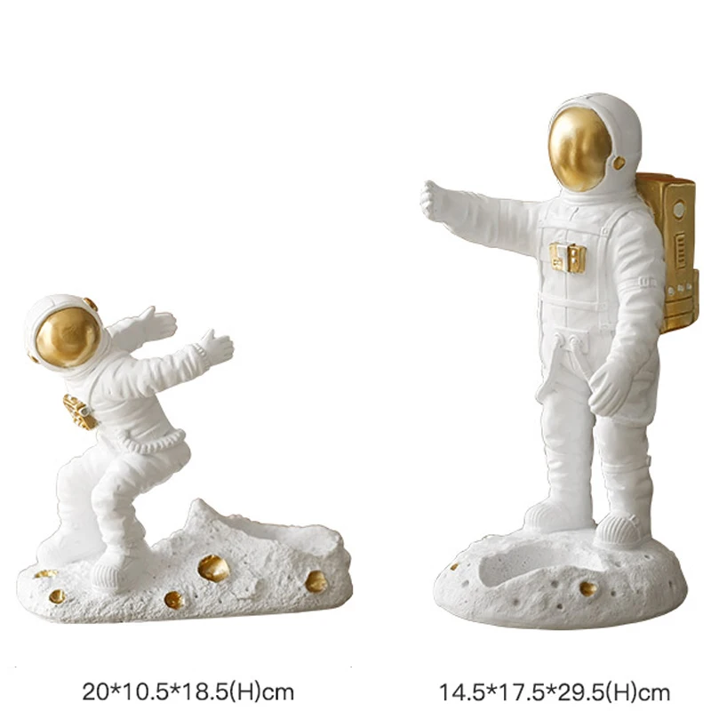 Nordic Luxury Style Astronaut Wine Rack Decoration Home Living Room Creative Spaceman Cabinet Decoration