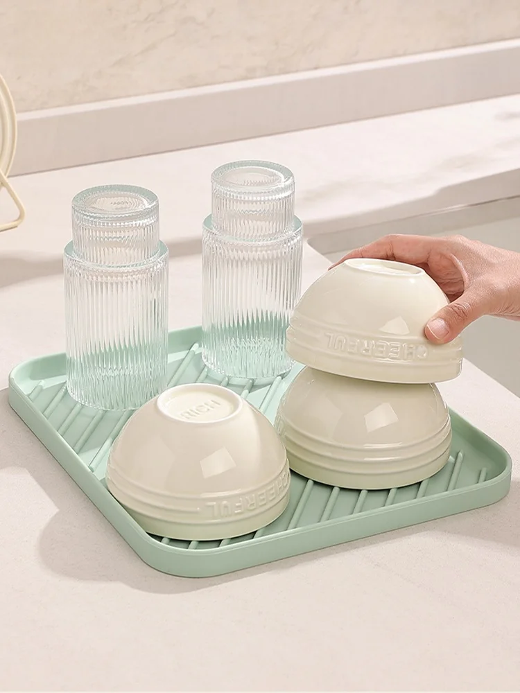 Large Capaci Silico…