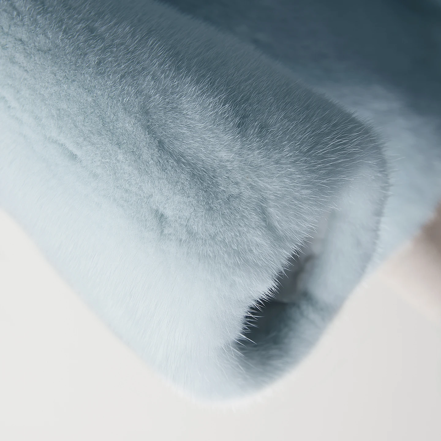 معطف فرو طبيعي فاخر من Tcyeek ملابس شتوية للنساء سترة من الفرو الحقيقي معطف نسائي دافئ من المينك بالكامل جديد في معاطف 2025 الفلسطينية