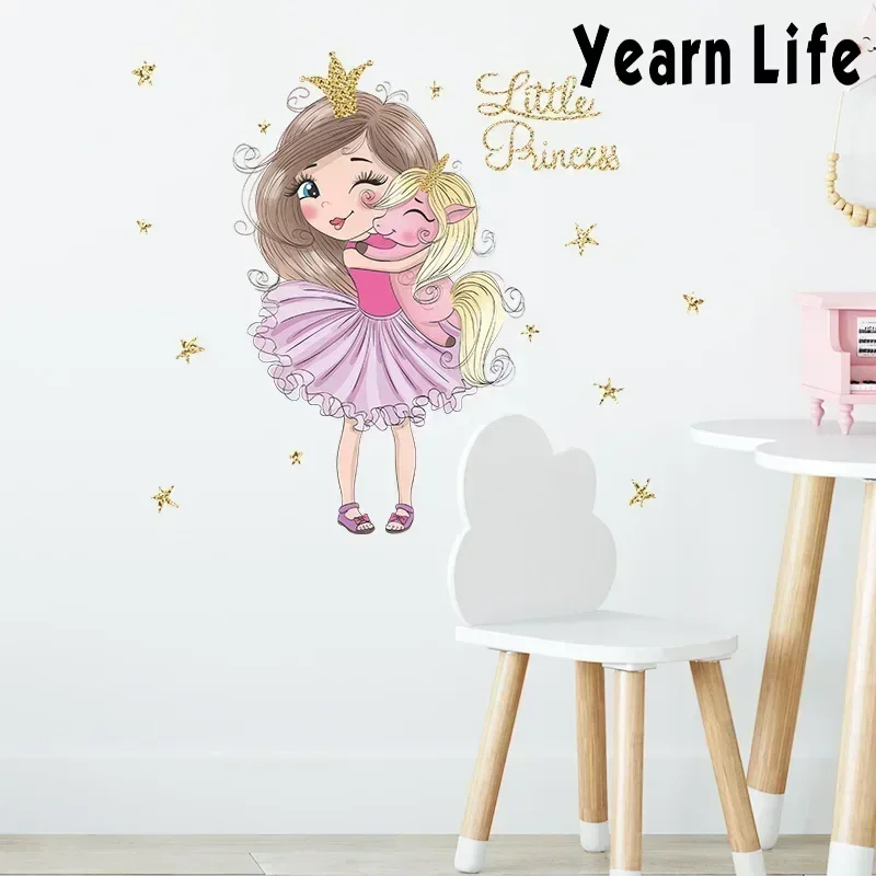 Hoạt Hình Công Chúa Nhỏ Và Kỳ Lân Dán Tường Vinyl Tranh Trang Trí Tường Đề Can Mầm Non Bức Tranh Tường Poster Bé Gái Trang Trí Phòng Ngủ
