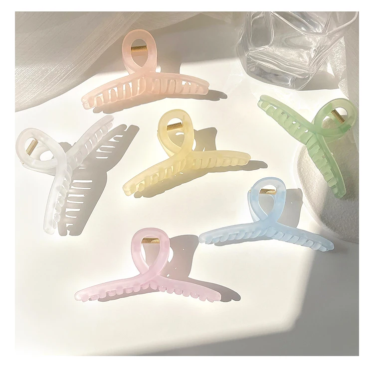 New Fashion Women Hair Claws Multiple Color Acrylic Hair Clips Korean For Girl  Shark Clip Headwear Barrette Hair Accessories