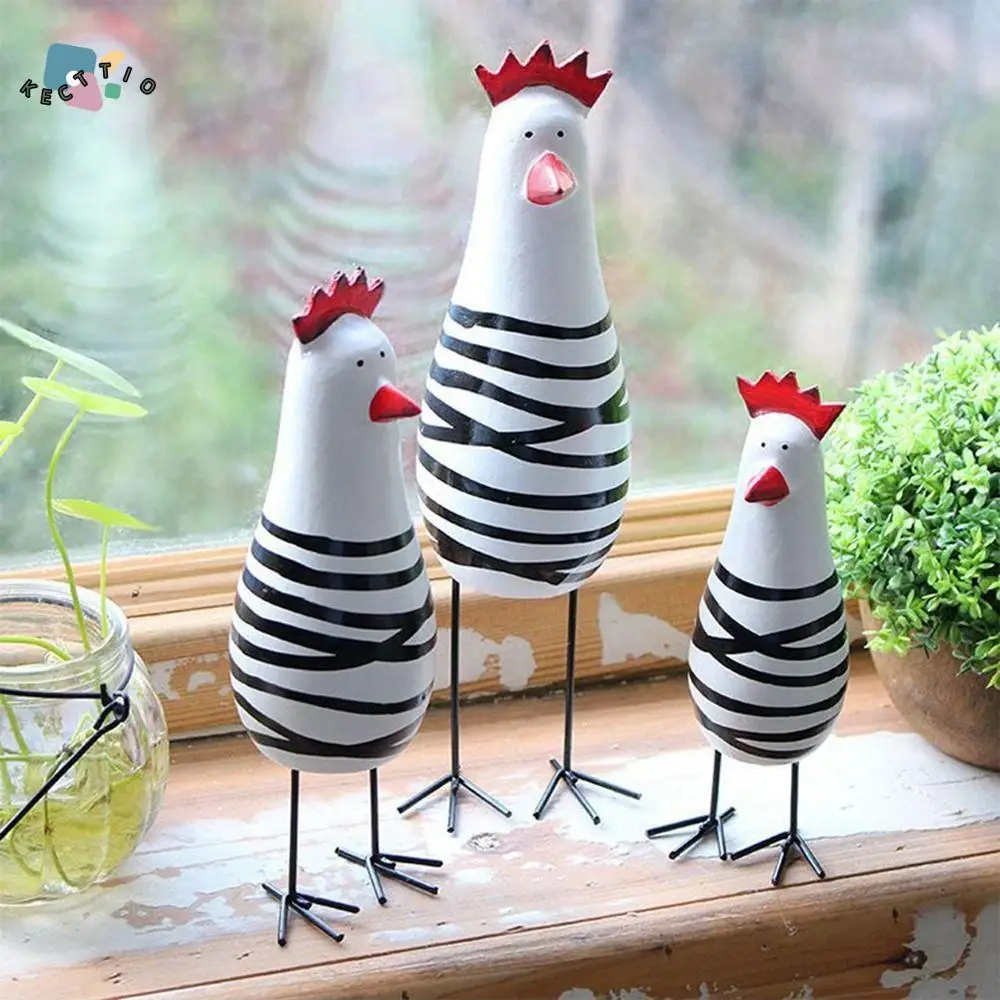 

3Pcs/Set Carving Painted Chicken Statue Stylish Chic Wooden Chicken Ornaments Cute Desktop Rooster Figurine Birthday Gift