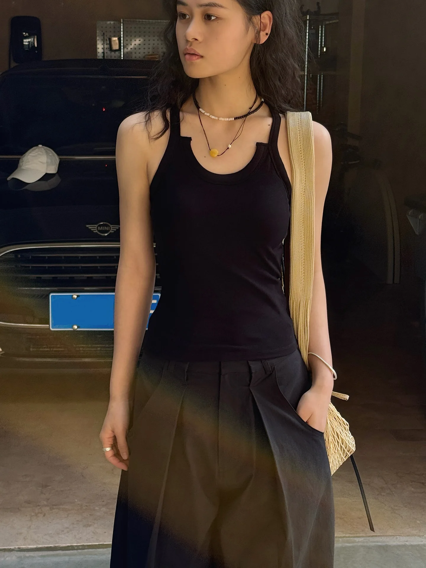 قميص نسائي بدون أكمام، تي شيرت بلون سادة، تصميم جميل #5