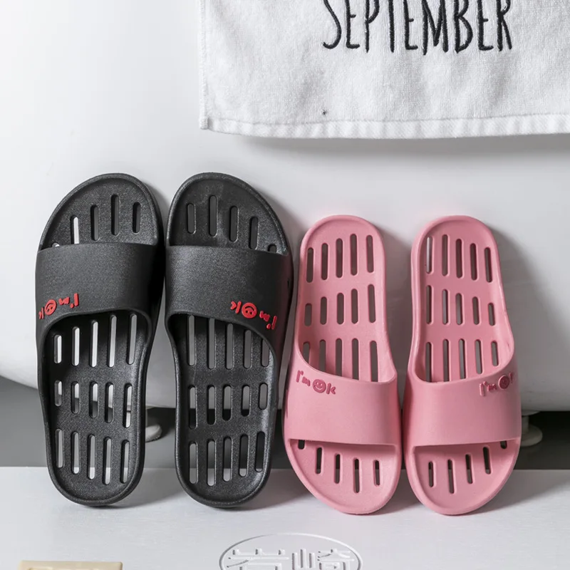 

Men Women Couple Bathroom Slippers EVA Shower Sandals Quick Drain Water Hollow Design Non Slip Lightweight Indoor Home Shoes
