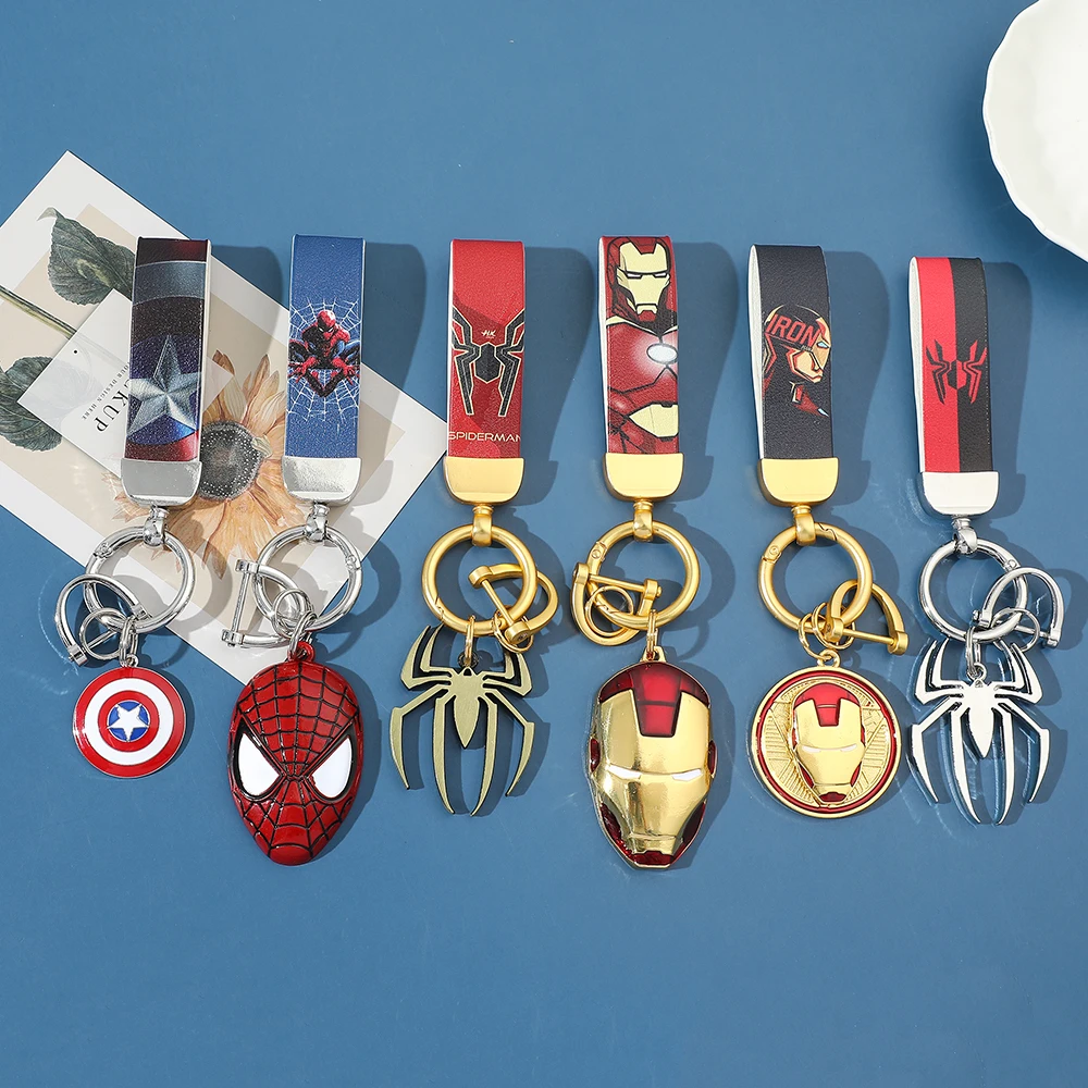 Marvel Avengers Leather Keychain Superhero Iron Man Spiderman Leather Badge Mask Pendant for Car Key Holder Accessories