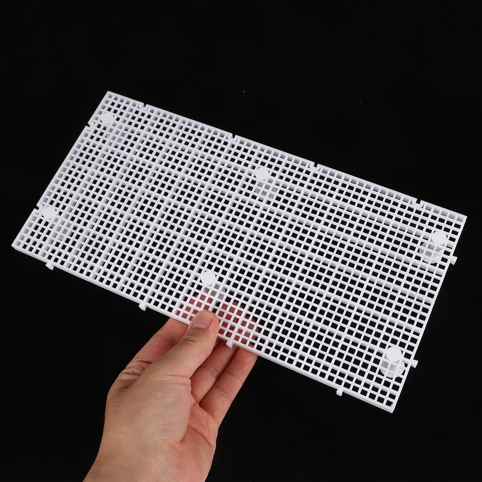 

1Set Fish Tank Divider Aquarium Isolation Board ABS Material Enhance Filtration Prevent Fish Fighting Aquarium Isolation Plate