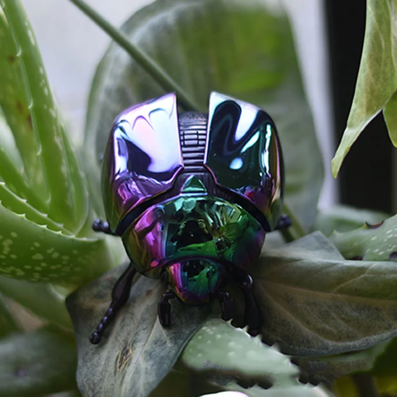 Clockwork Beetle Bionic Toys Creative Prankster Animated Insect Toy Model Scarab Beetle Children's Plastic Animals Wind Up Toy