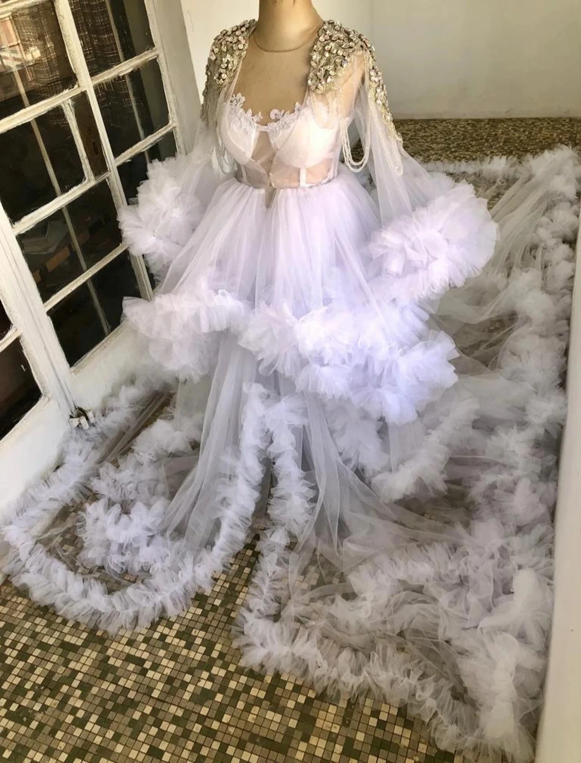 Luxury Wedding Robe Dress Customized Extra Puffy Ruffles Beading Tulle Beach Bridal Gowns for Photoshoot Vestidos de Novia