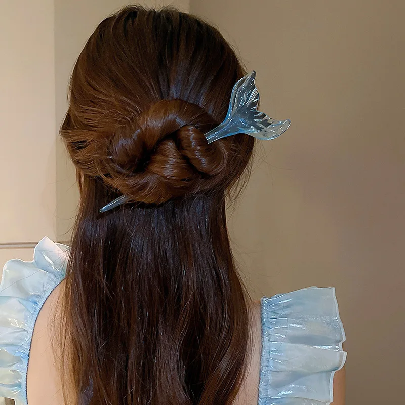 النمط الصيني شفافة الأزرق البحر الراتنج ذيل السمكة دبابيس الشعر للنساء الإبداعية الشعر العصي موضة إكسسوارات الشعر عطلة الخامس
