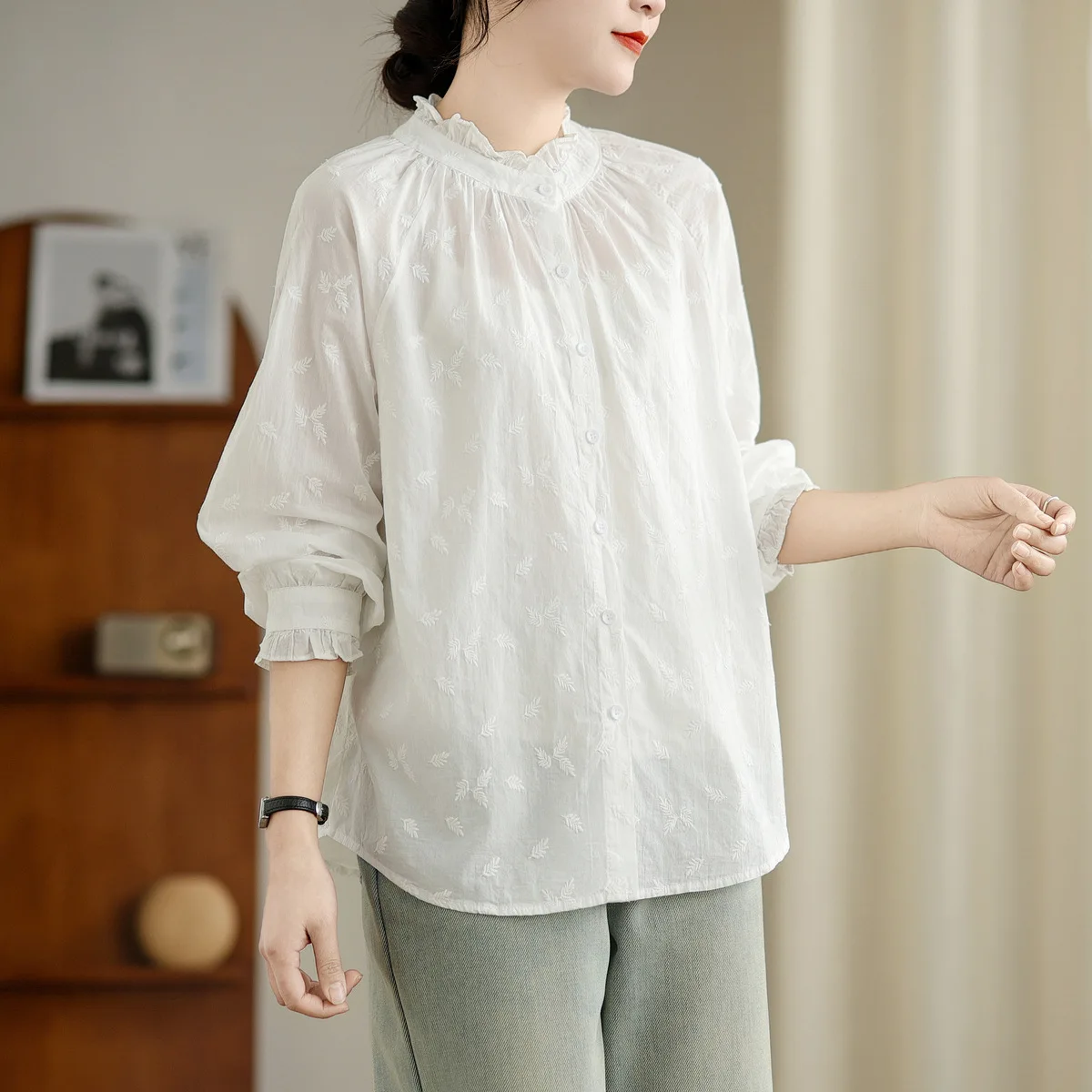 ใหม่2025ฤดูใบไม้ผลิผ้าฝ้ายเสื้อแขนยาวผู้หญิงRuffledเย็บปักถักร้อย, MoriสาวOL Retro Temperamentเดินทางเสื้อหลวมT53740CC