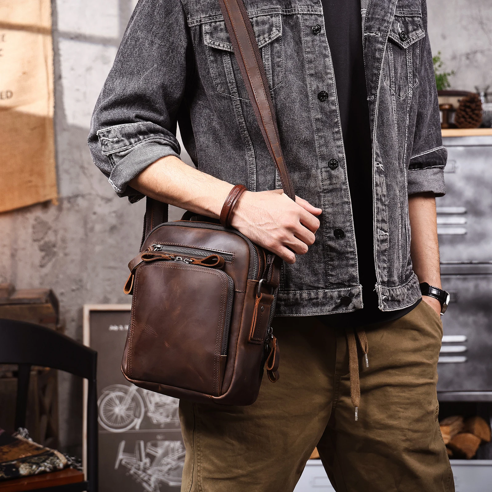 Vintage Herren-Umhängetasche aus Vollnarbenleder | Handgefertigter Messenger aus Used-Leder – Detail 4