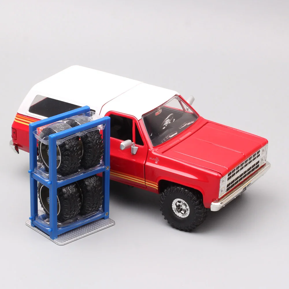 1:24 Scale Diecast Alloy 1980 K5 Blazer Pickup Off Road SUV Toy Car Model Classic Adult Collectible Souvenir Gift Static Display