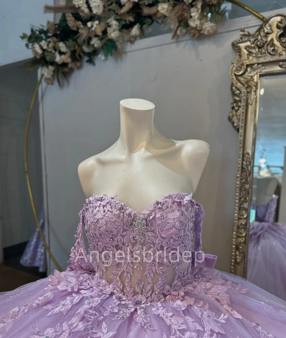 Angelsbride ชุดเดรสชุดไปงานเต้นรำ quinnceanera สีทองประดับด้วยลูกปัดสายรัดปาเก็ตตี้สำหรับปาร์ตี้ตอนเย็น