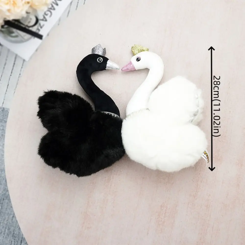 Prinses Kroon Zwaan Knuffel Knuffeldier Parelketting Koningin Zwaan Plushie Simulatie Elegante Zwarte Zwaan Pop Huwelijkscadeau