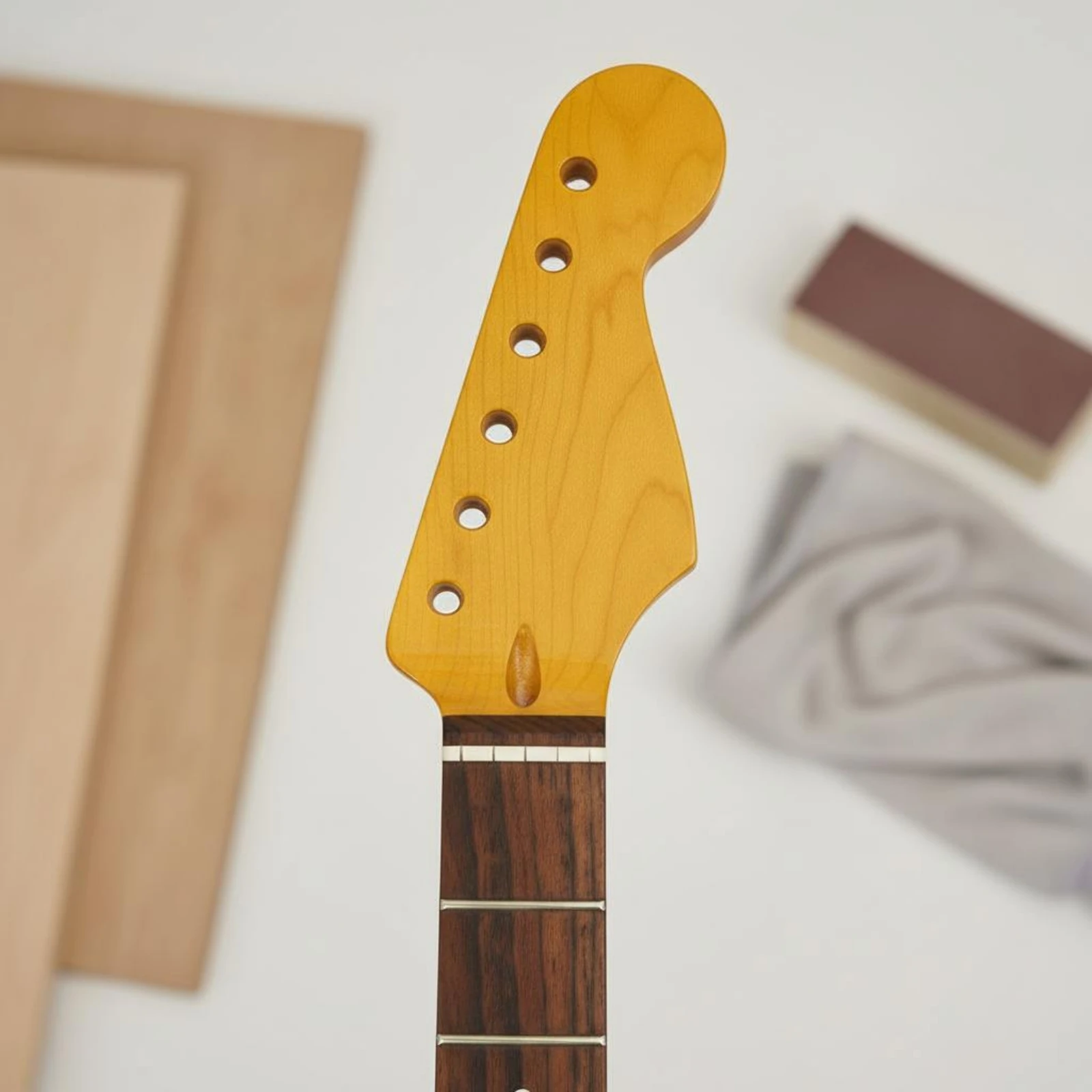 manche-de-guitare-22-frettes-non-fini-255-pouces-equipement-musical-avec-pointes-laterales-a-visser-pour-reparation