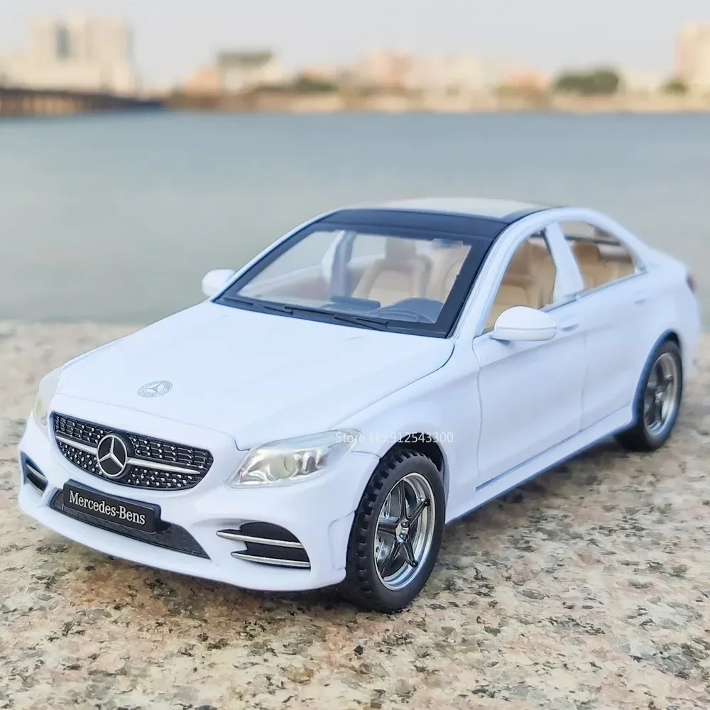 Voiture l'inventaire Mercedes-Benz C260L en alliage moulé sous pression, échelle 1:32, son et lumière, jouets à dos nervuré, modèles miniatures, cadeaux pour garçons, objets de collection