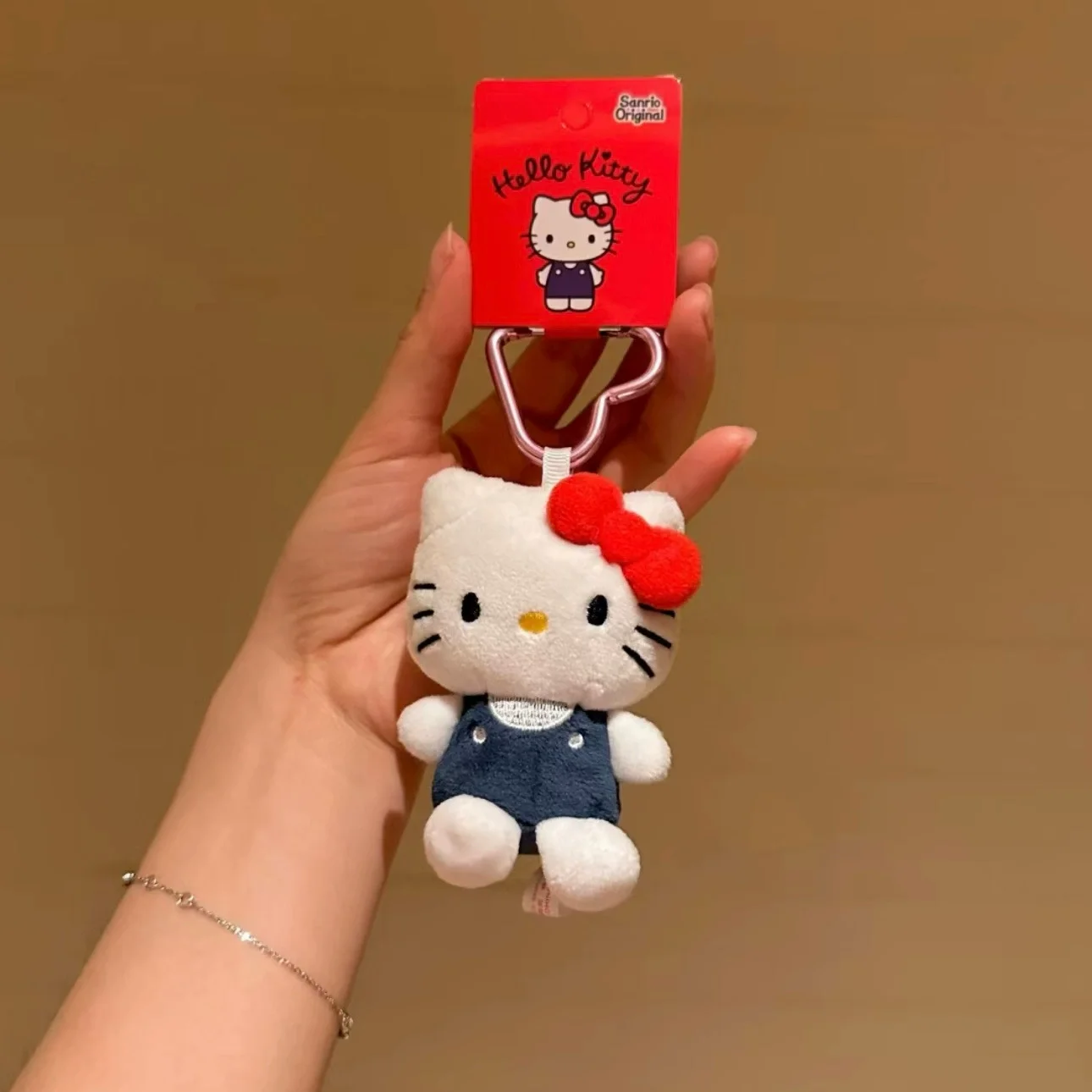 Portachiavi a forma di amore per bambola di peluche HelloKitty bianco neroGirl Cartoon Zaino Ciondolo Decorazione carina Regali giocattolo per bambini