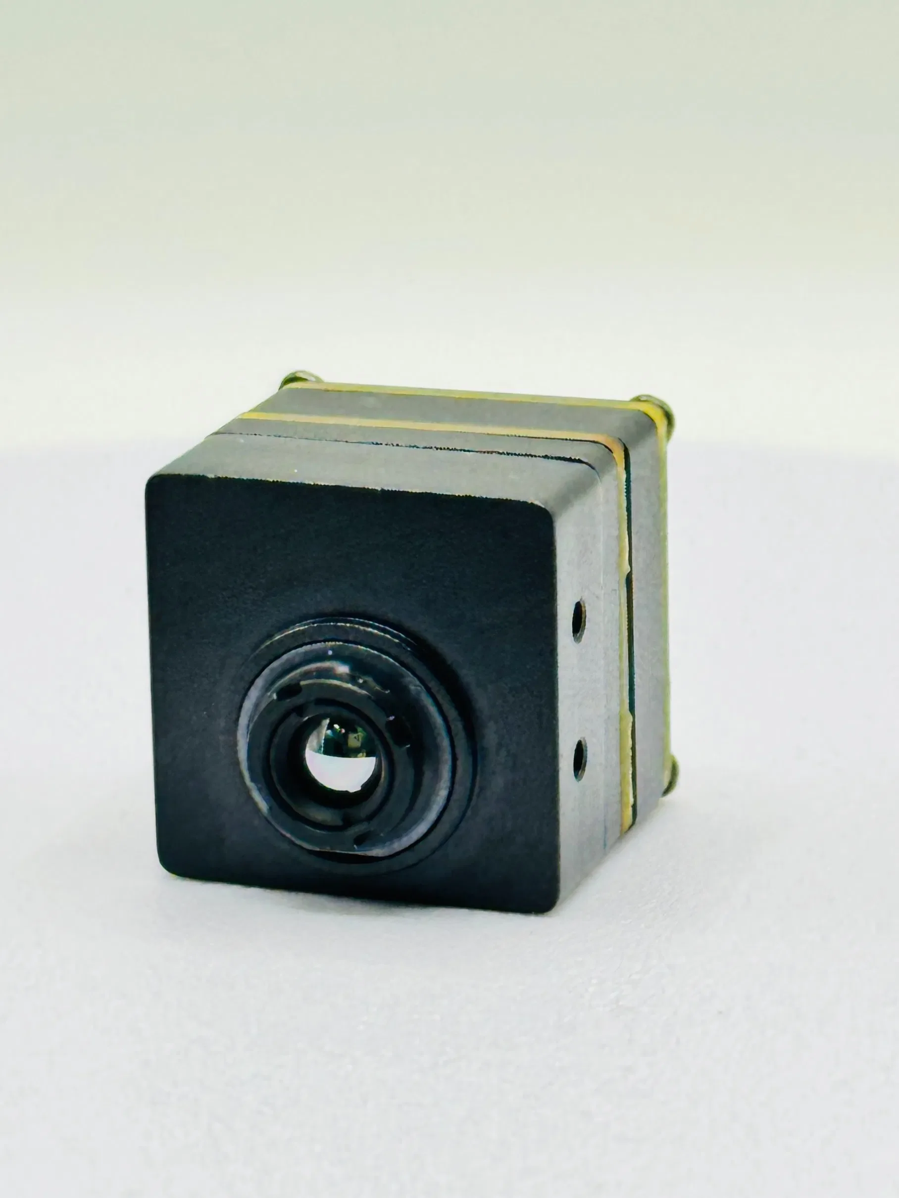 new Precision Unmanned Aerial Vehicle Thermal Imager with ±2℃ Accuracy and High Temperature Tracking 384*288 13.5mm