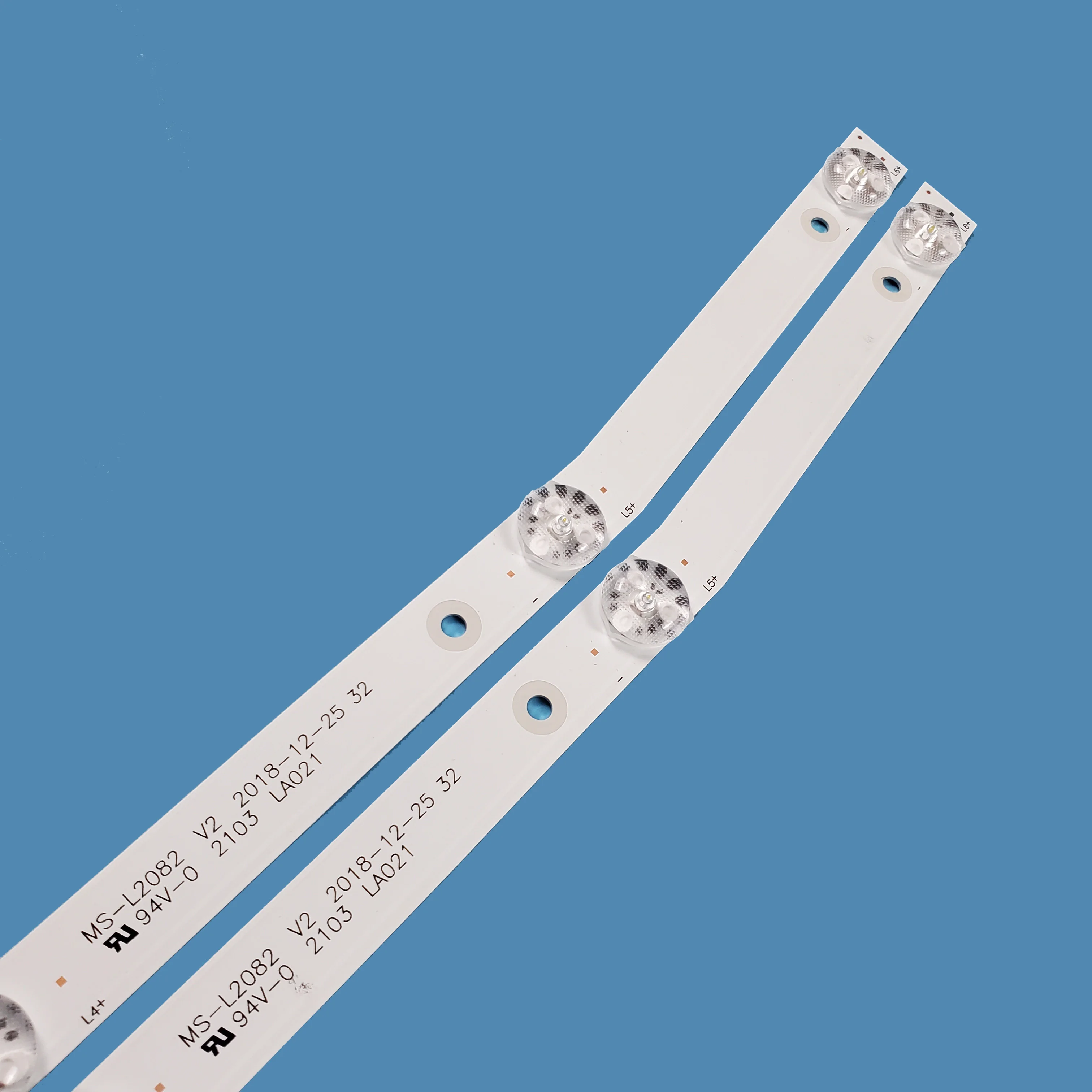 NEW 2PCS LED Strip MS-L2082 V2 JS-D-JP3220-061EC 32L33 32L56 MS-L1084-V1 E32F2000 MCPCB ST3151A05-8 LED32HD340/32X600