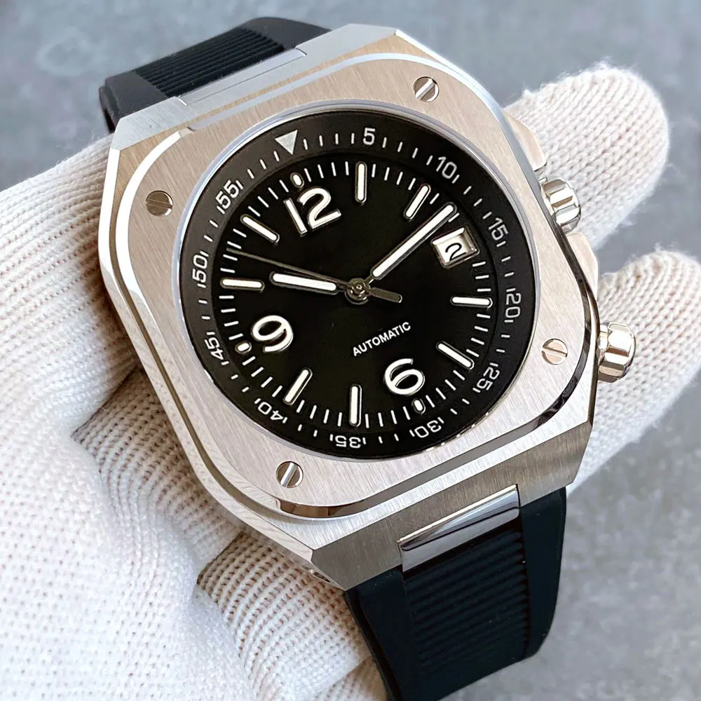 42mm High Luxury Sapphire Glass Square Steel Mechanical Men Watch S NH35 Movt 150m Waterproof Elegance Dive Watches Business