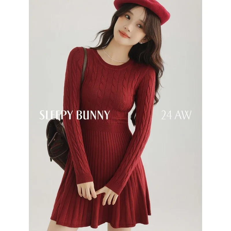 Retro Round Neck Lo… - image