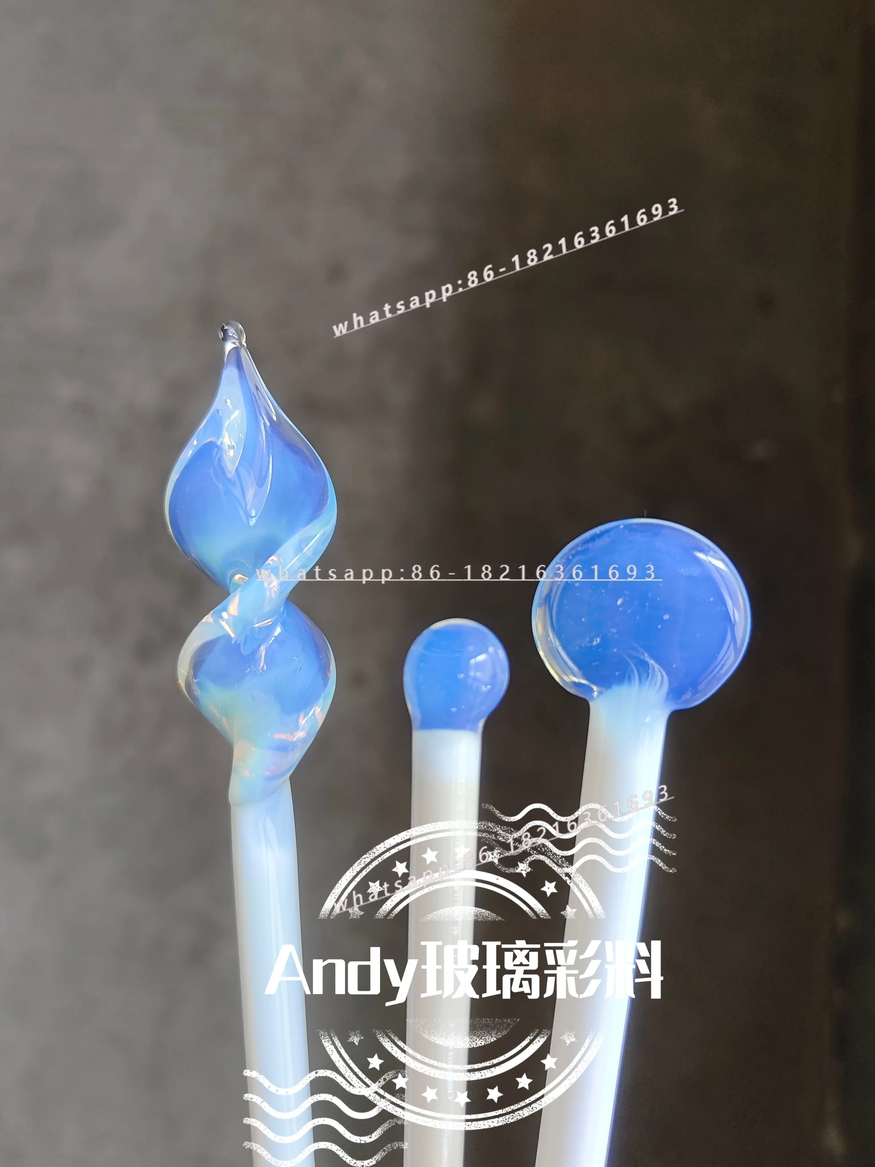 B04 Ghost White, Li…