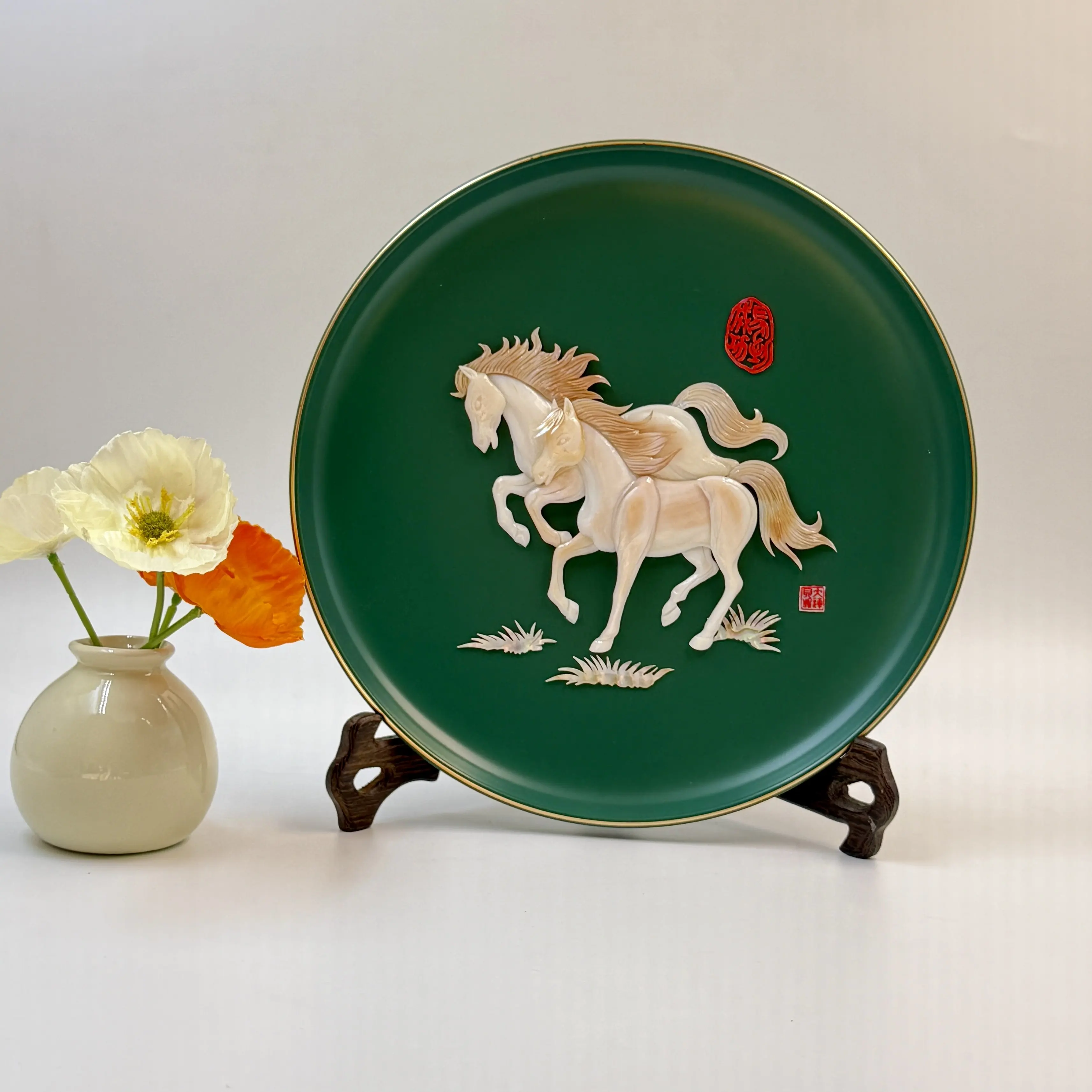 Intangible Heritage Shell Horse Craft Ornament, Success Wish New‑Year Gift for Colleagues & Elders