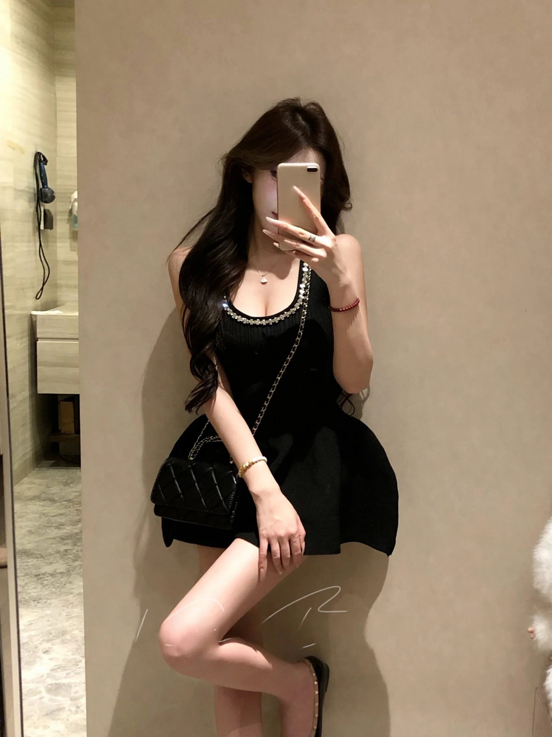 

Sexy Slim Fit U-Neck Knitted Dress Waist Cinching A-Line Skirt Small Fragrance Style Dress for Young Women Summer Casual Wear