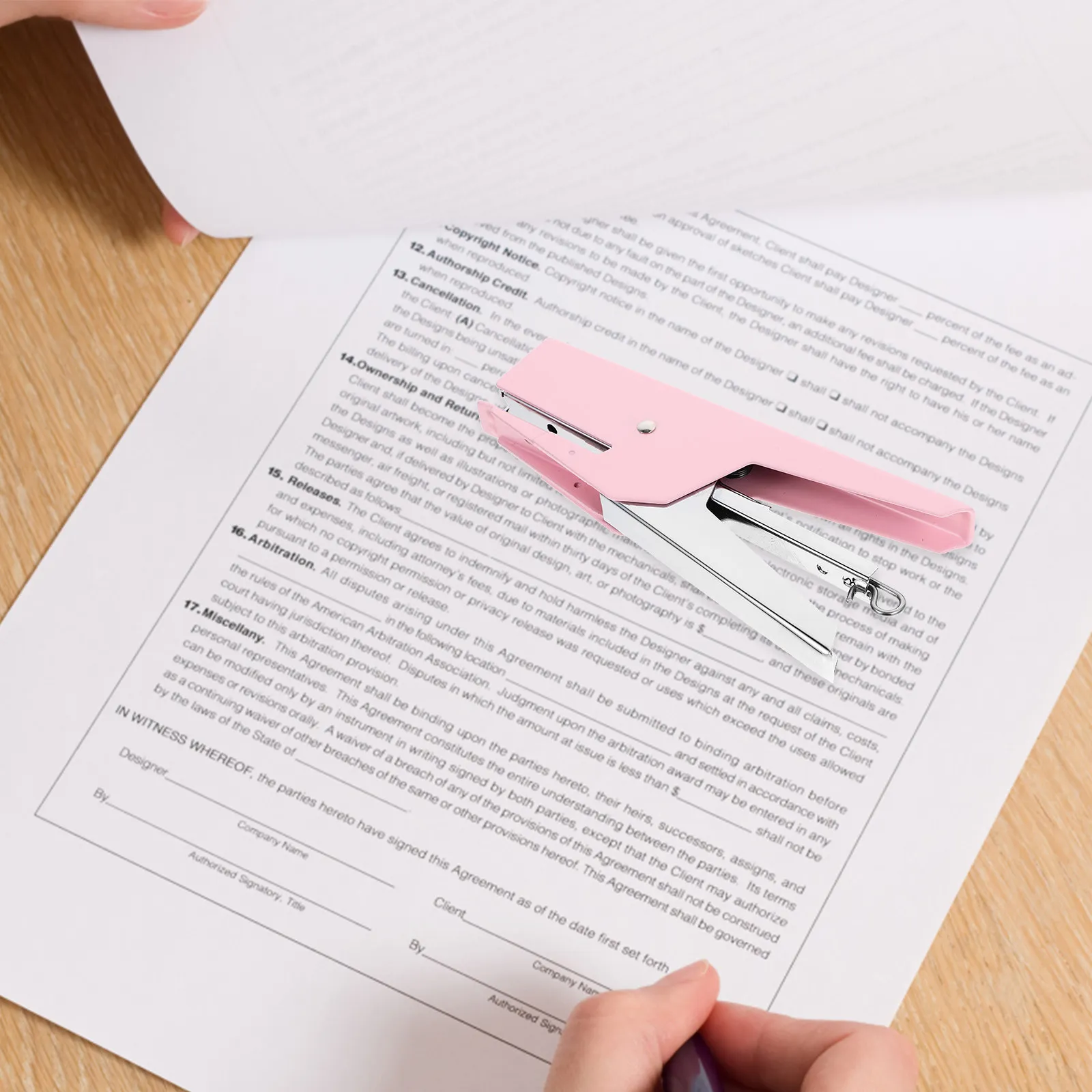 Desk Stapler Metal Professional Handheld Stapler for Office Home Study Non Slip Base Elegant Design Aesthetic Stationery Supply