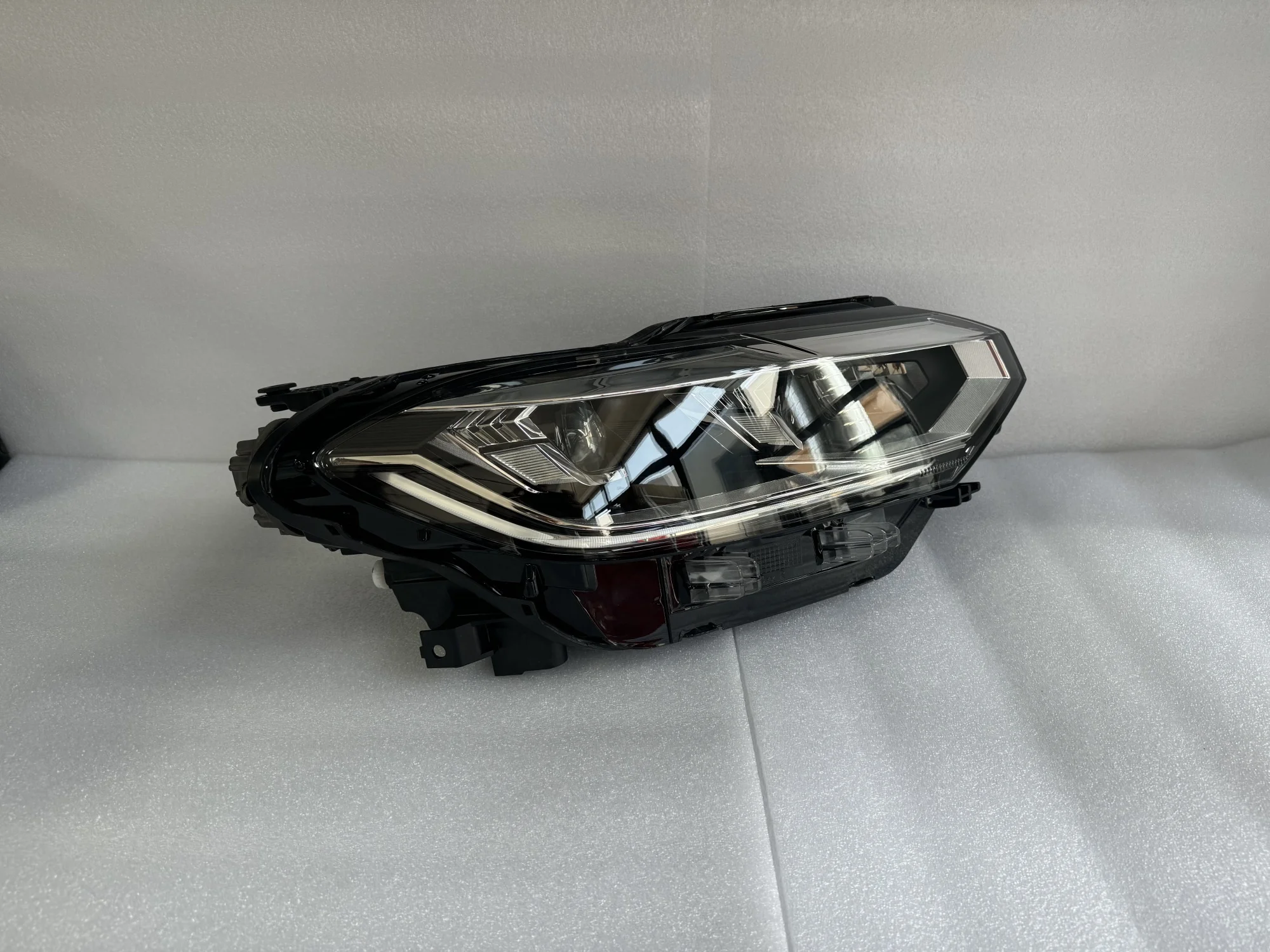 High quality headlights for Volkswagens Lavida LED  2020-2023 factory direct sales   