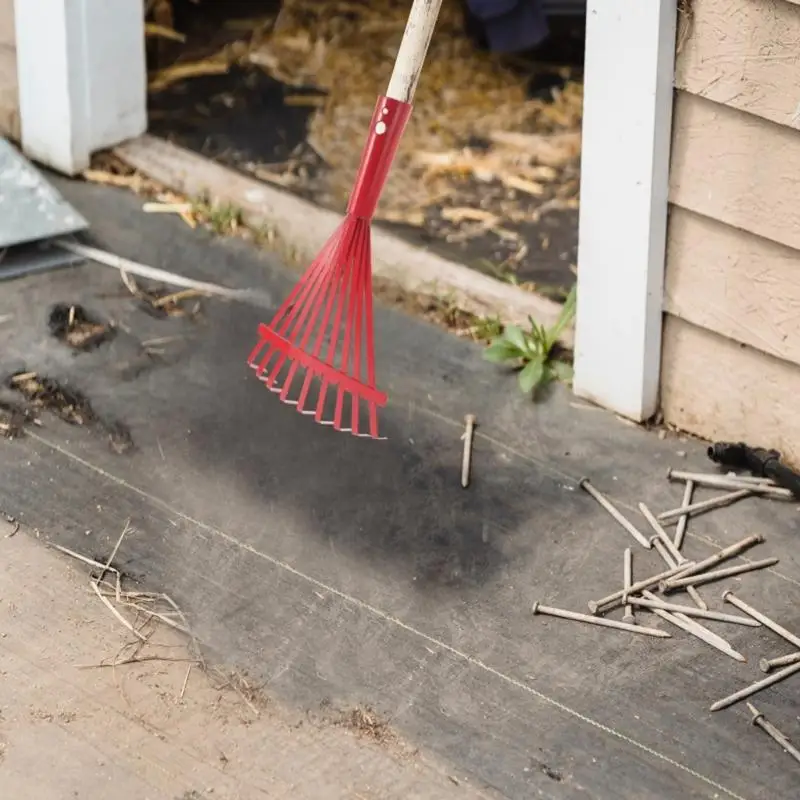 G92C Ergonomic Handle Garden Rake Leaf Rake Steel Wire Broom for Efficient Gardening