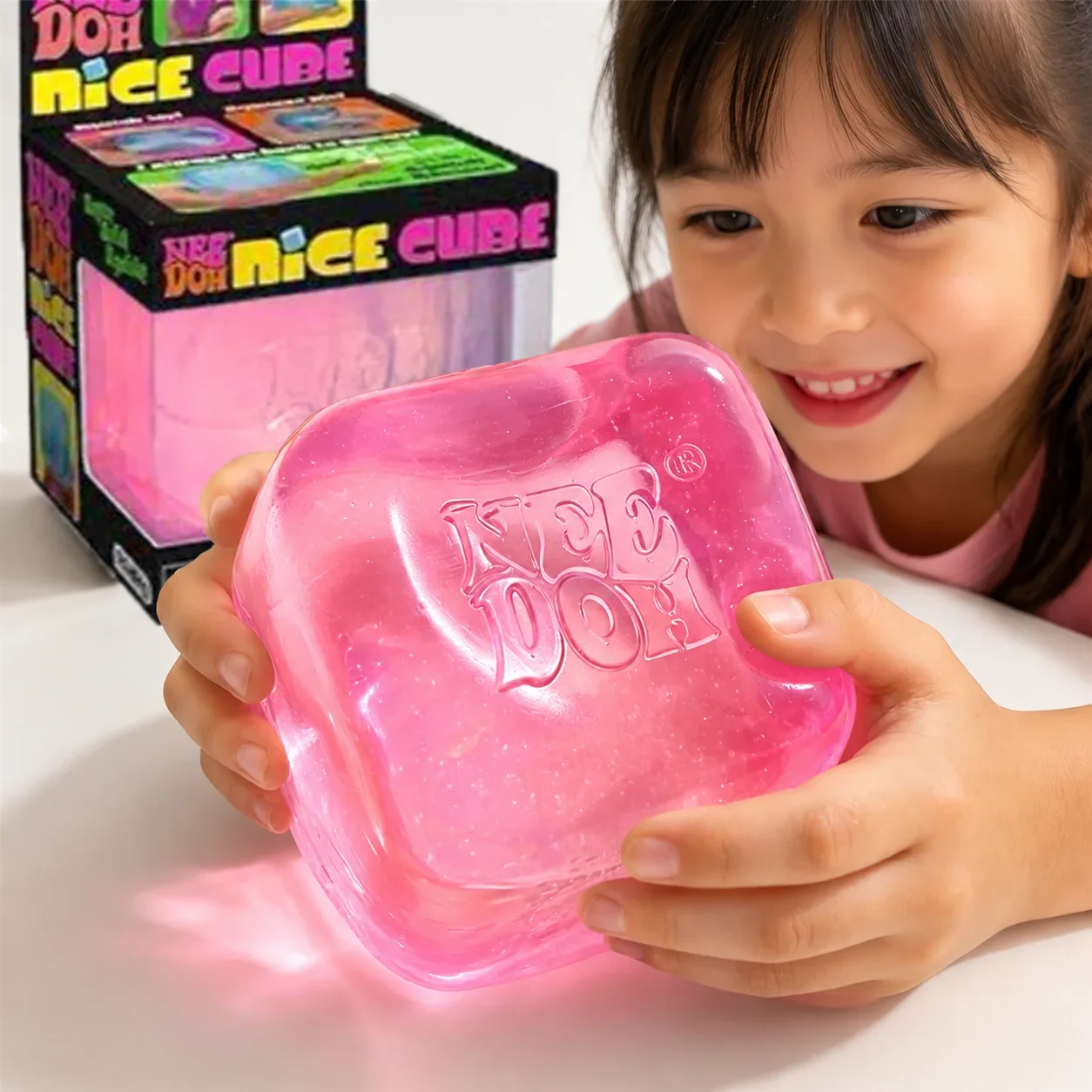 Nee Doh Squishy Weicher Dehnbarer Stressball Sensorisches Fidget-Spielzeug zur Angstlinderung und Konzentrationsförderung bei ADHS Geschenk für Kinder und Erwachsene Partygeschenke