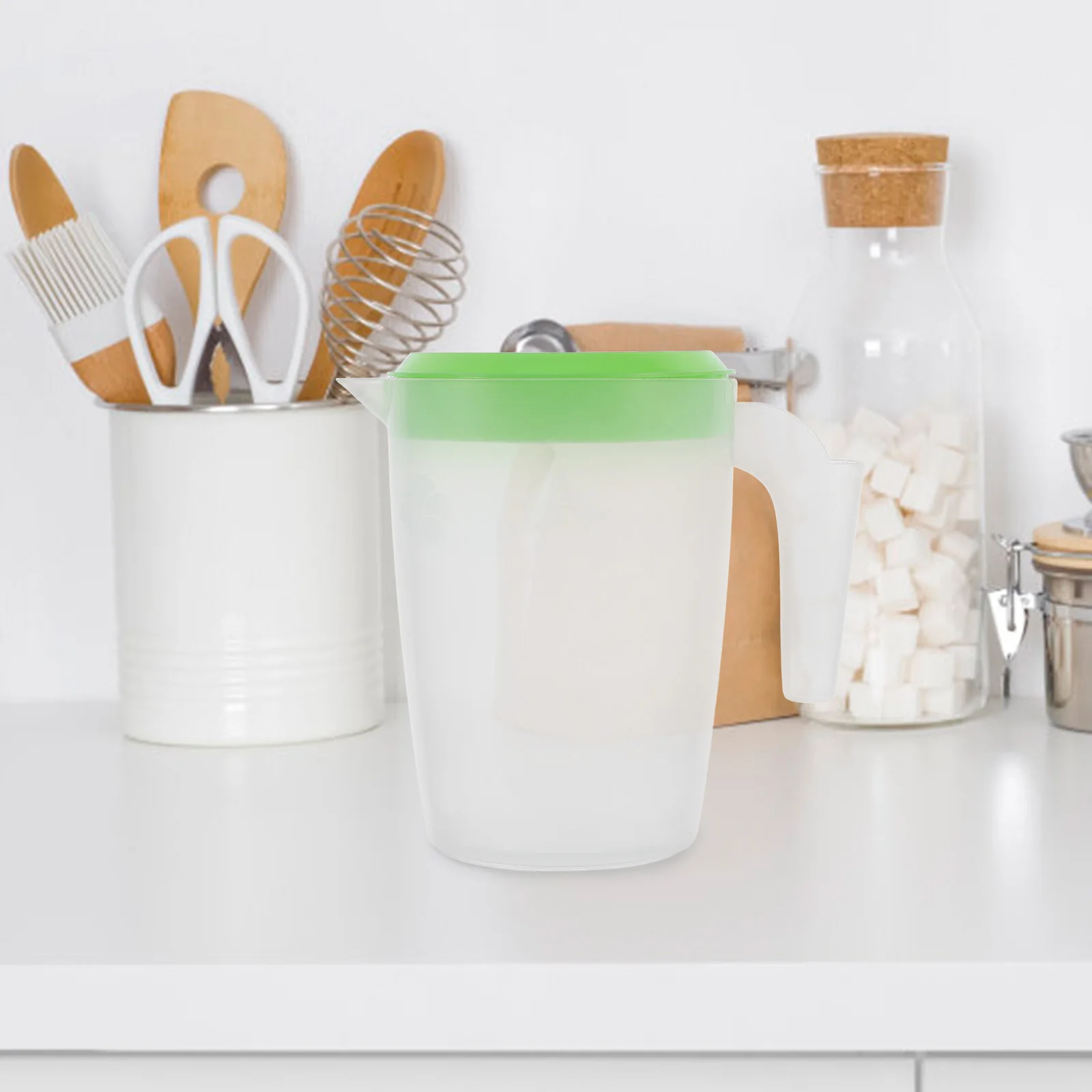 

Drink Juice Jug Water Beverage Refrigerator Pitchers for Drinks with Lid Container Iced Tea Fridge