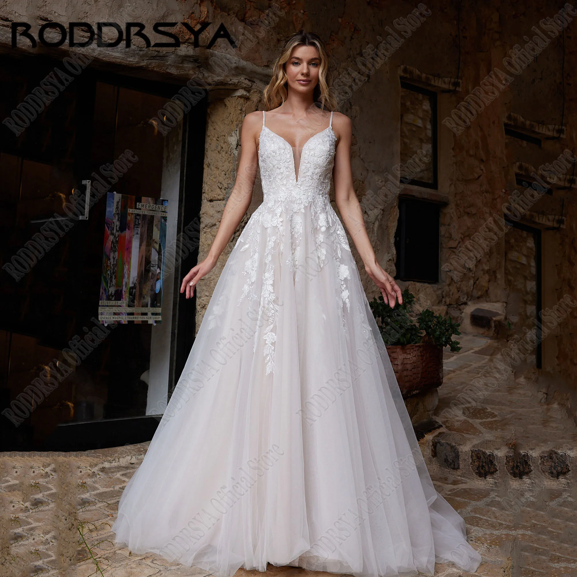 

RODDRSYA Lace Boho Wedding Gowns V-Neck Spaghetti Straps A-Line Backless Bride Party Dress Sleeveless Tulle Vestidos De Novia