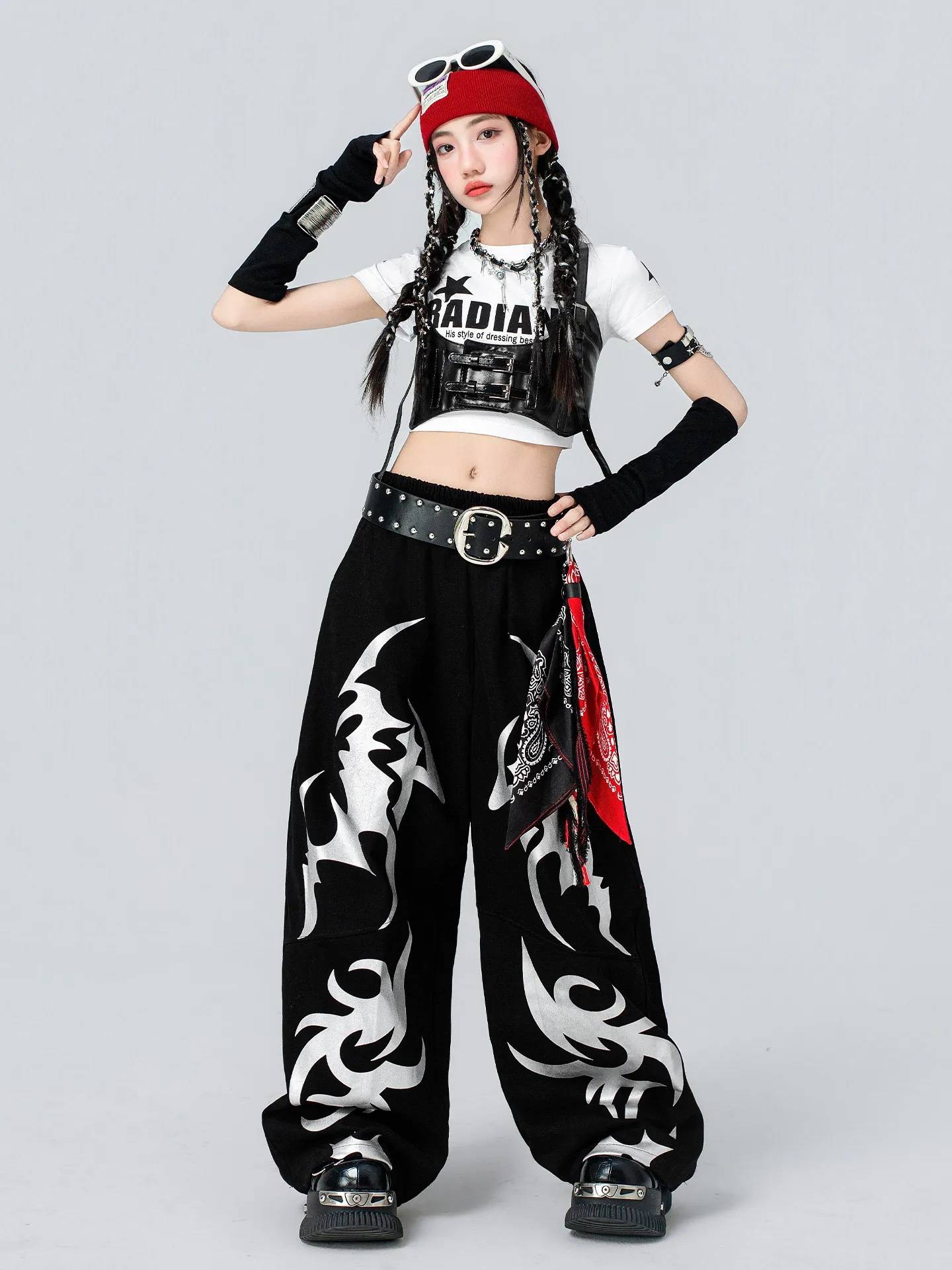 

2026 New Ballroom Hip Hop Dance Costumes For Girls Black Vest Hiphop Pants Streetwear Jazz Dance Performance Clothing DQS22862