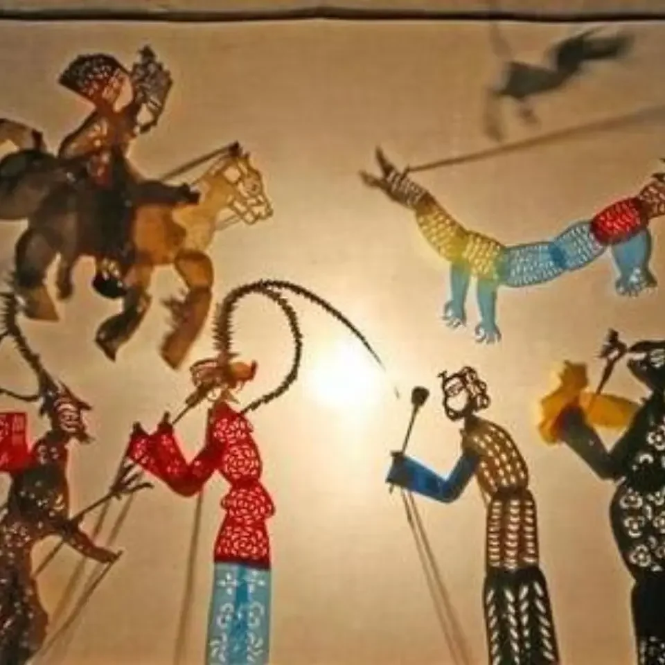 Folk old craftsmanship pull foreign film shadow play