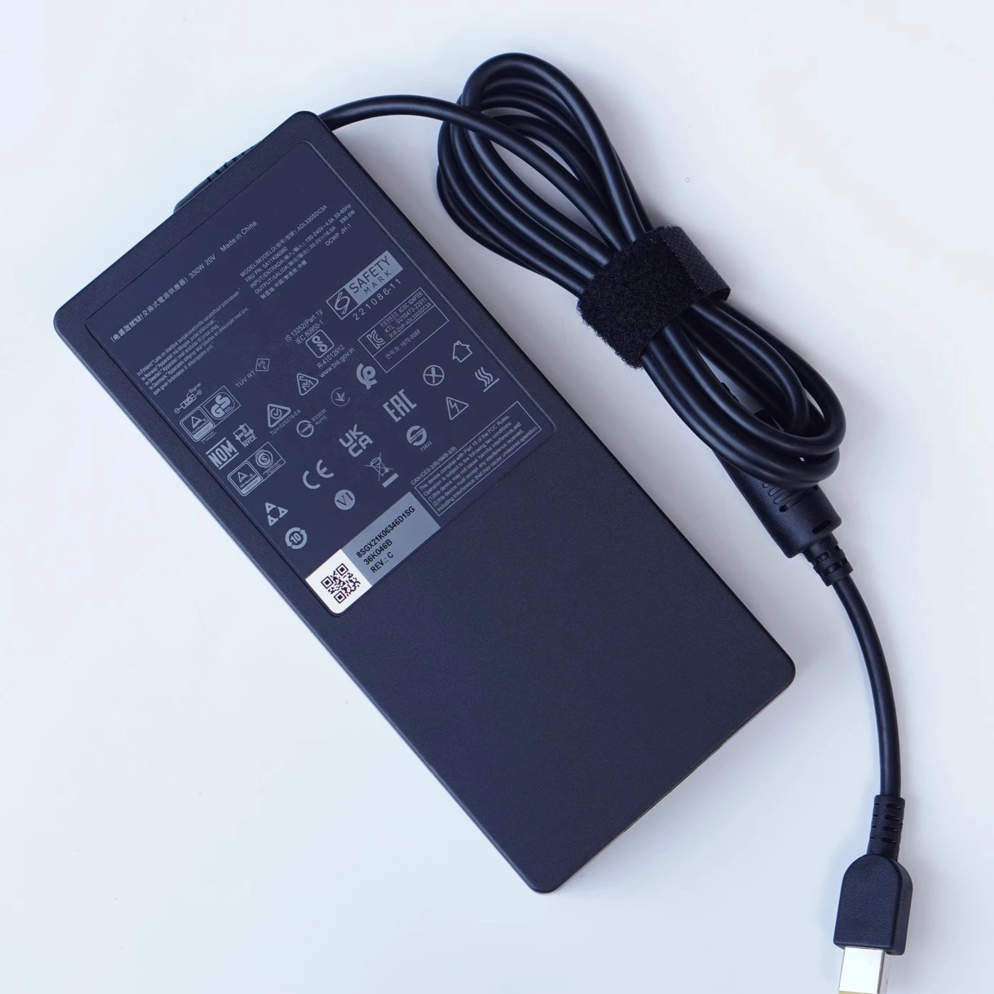 

Адаптер питания для зарядки ноутбука Lenovo 330 Вт Savior Y7000P R9000 Y9000P