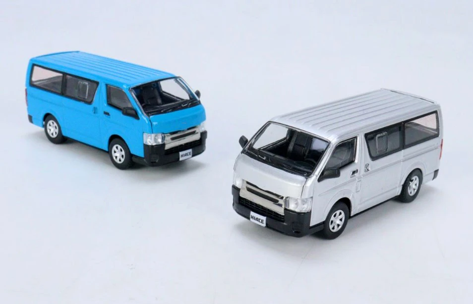 BM Creations 1:64 2015 Hiace KDH200V Diecast Alloy Toy Cars Simulation Model For Collection gift