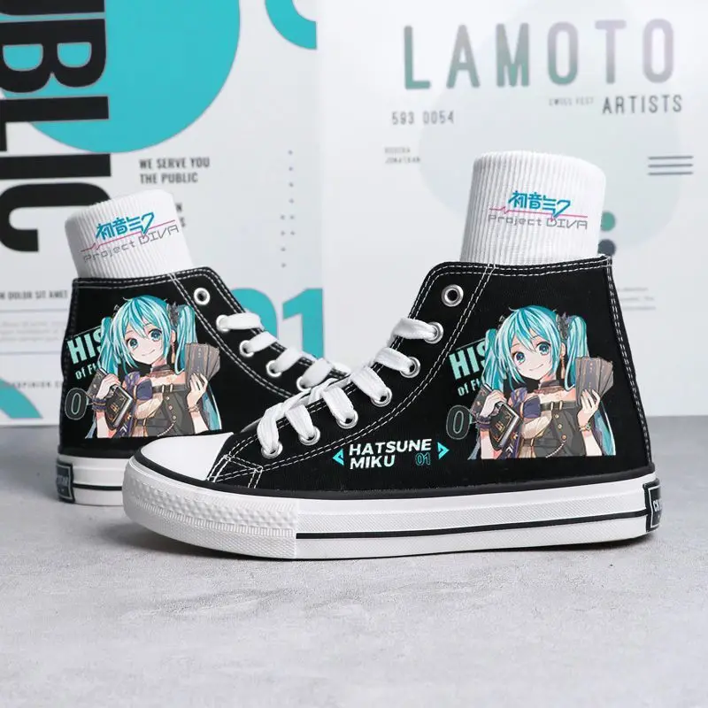 Anime Hatsune Miku płócienne buty Cartoon męskie i damskie wysokie Graffiti trampki letnie uniwersalne buty dla par prezent urodzinowy