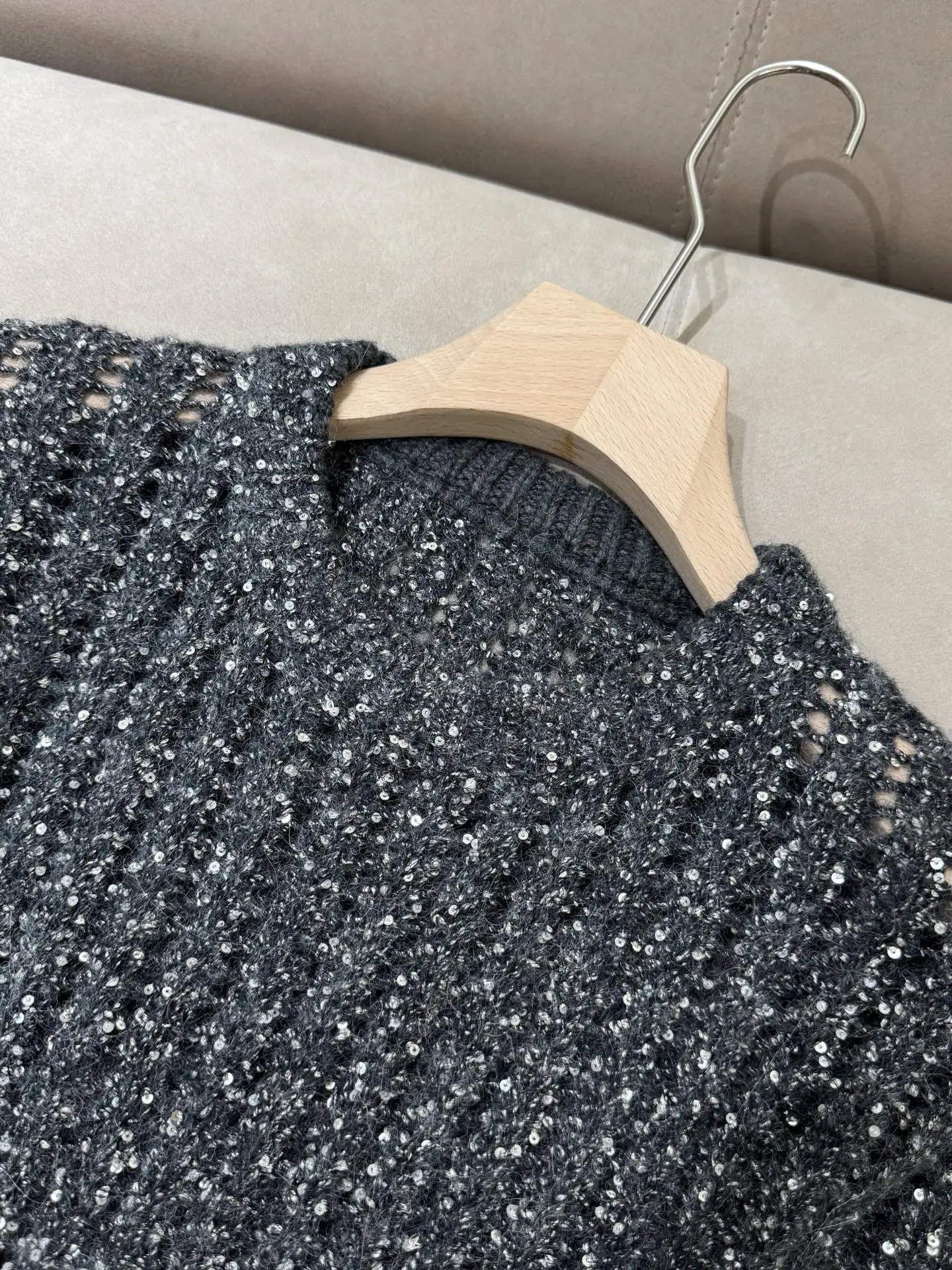 

Women'S New Mesh Sequined Round Neck Hollow Alpaca Wool Sweater Fashionable And Versatile Casual Tops