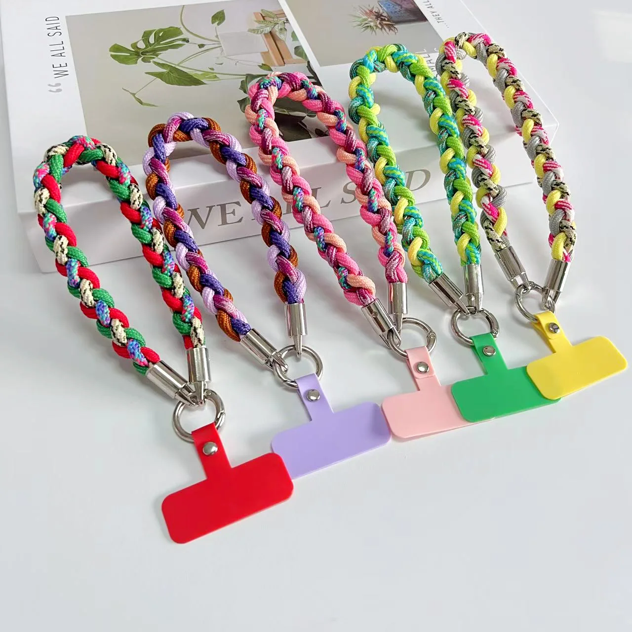 Kreatywna i wspaniała kombinacja kolorów, kreatywna opaska na nadgarstek z kreskówek, uniwersalna smycz do telefonu komórkowego, zawieszka do akcesoriów