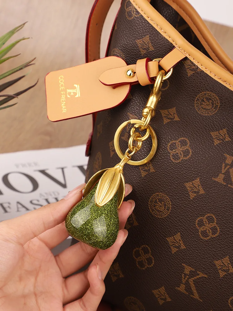 ゴールド梨ファッションおいしいグリーンキーホルダーフルーツペンダントキーリング女性のための高品質ジュエリーバッグアクセサリーギフト