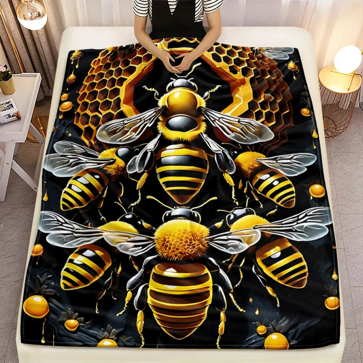 

Сотовые пчелы, пчелиные капли, тема насекомых, фланелевое одеяло, мягкий теплый плед для любителей природы, любителей пчеловодства, декоративный подарок