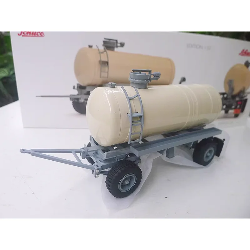 

SCHUCO Diecast 1:32 Scale HW 80 HTS Water Tanker Alloy Agricultural Machinery Model Adult Collection Decoration Gift Display