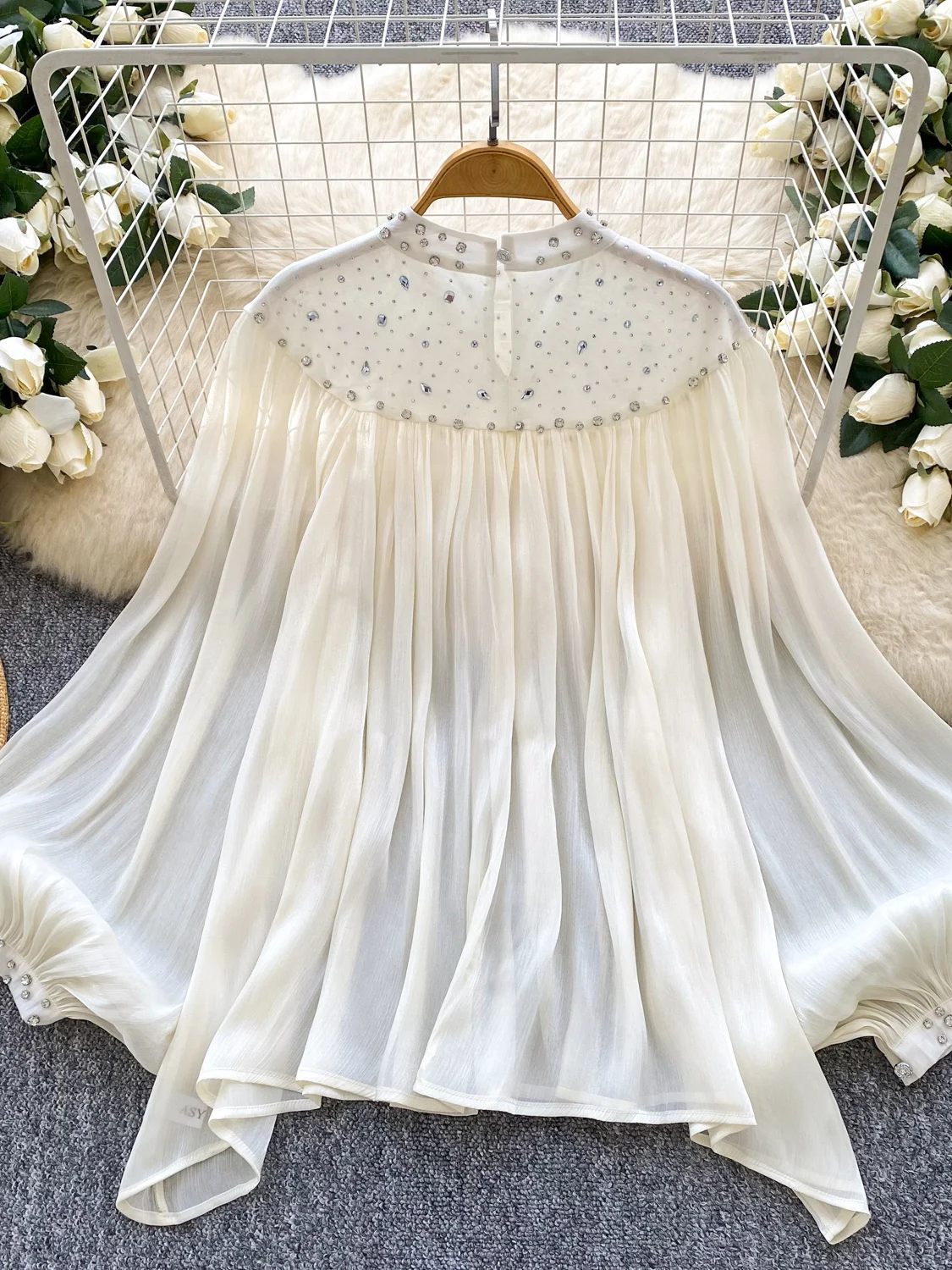 Lampa z ciężkimi koralikami, zdobiona frędzlami, siateczka, luźna bluzka damska w stylu casual, elegancka, z włókna poliestrowego, długa.