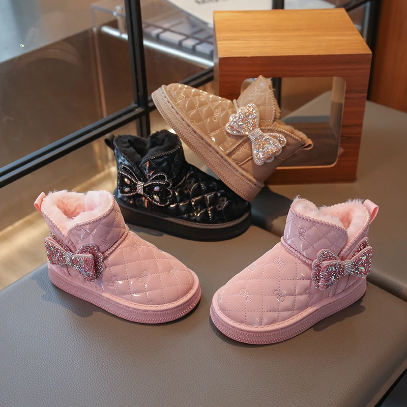 Girls Fleece‑Lined Snow Boots, Toddler Glossy Quilted Winter Ankle Boots Rhinestone Bow Decor Warm Slip‑On Kids Winter Boots